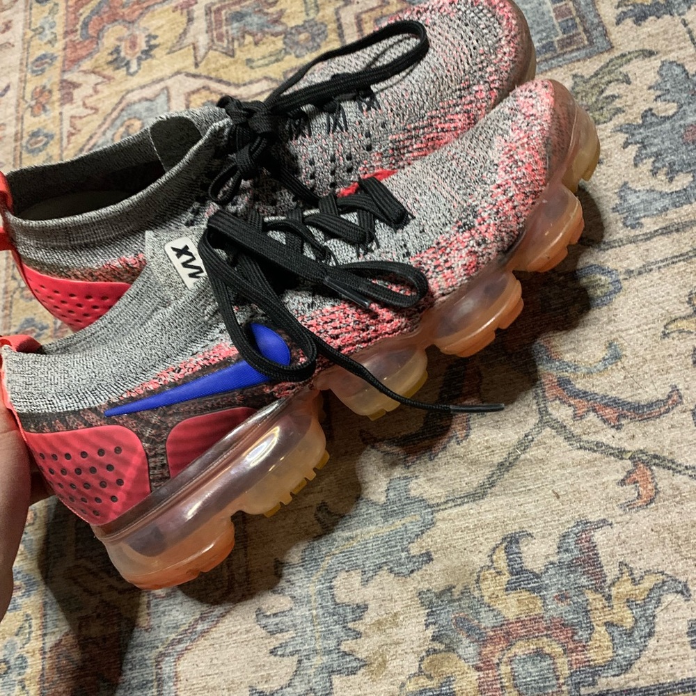 Nike airmaxes